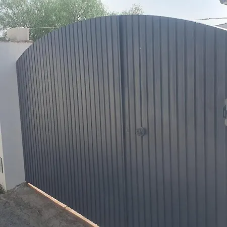 Casa Con Jardin Privado En Primera Linea De Playa 度假居 奇皮奥纳