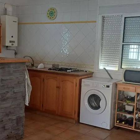 Casa Con Jardin Privado En Primera Linea De Playa بيت للعطل