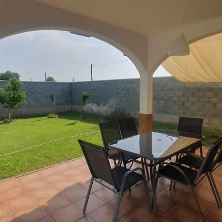 Casa Con Jardin Privado En Primera Linea De Playa *