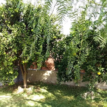 Holiday home Casa Con Jardin Privado En Primera Linea De Playa Chipiona